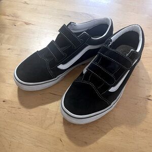 Gently used vans size woman’s size 6